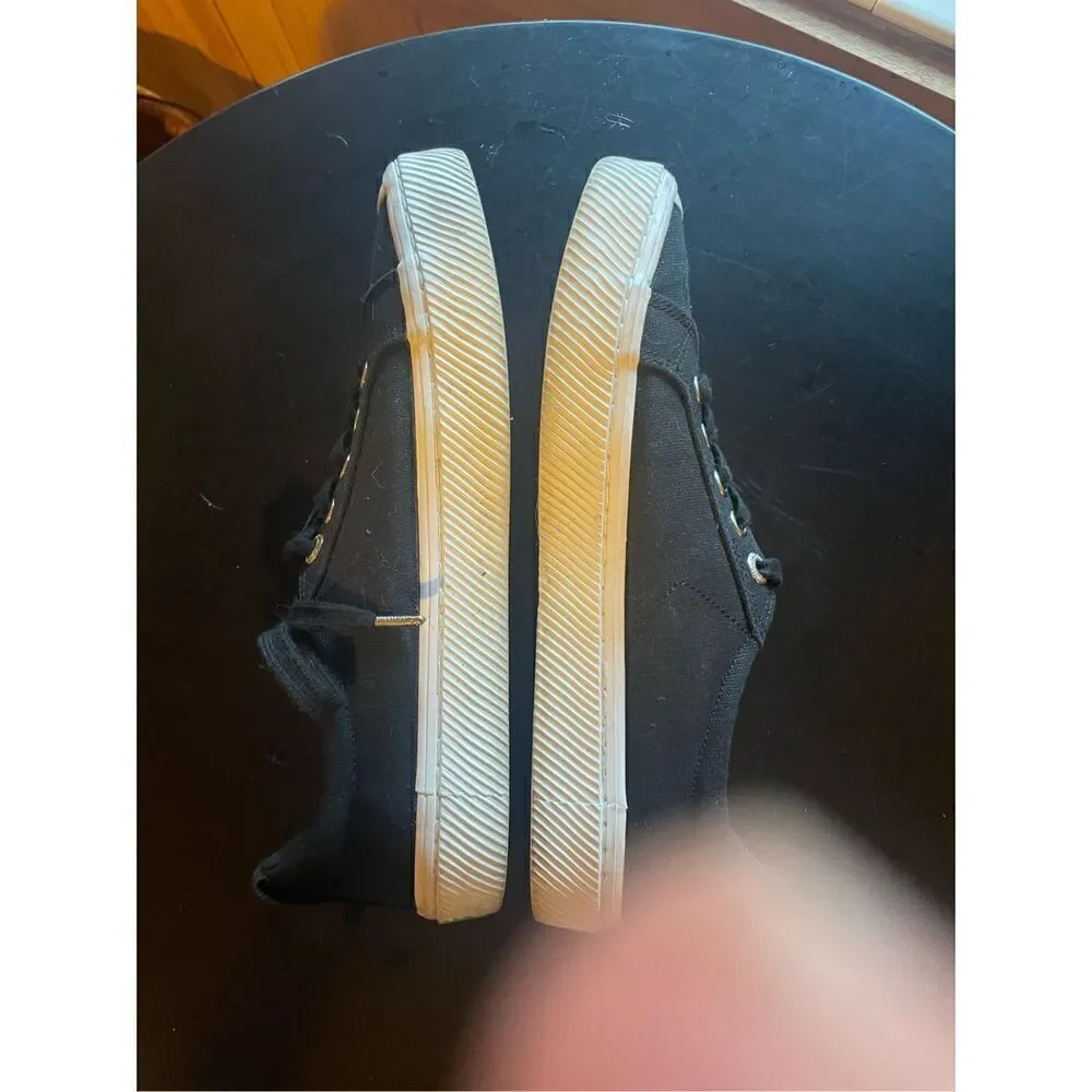 Cariuma Sneakers (Unisex)